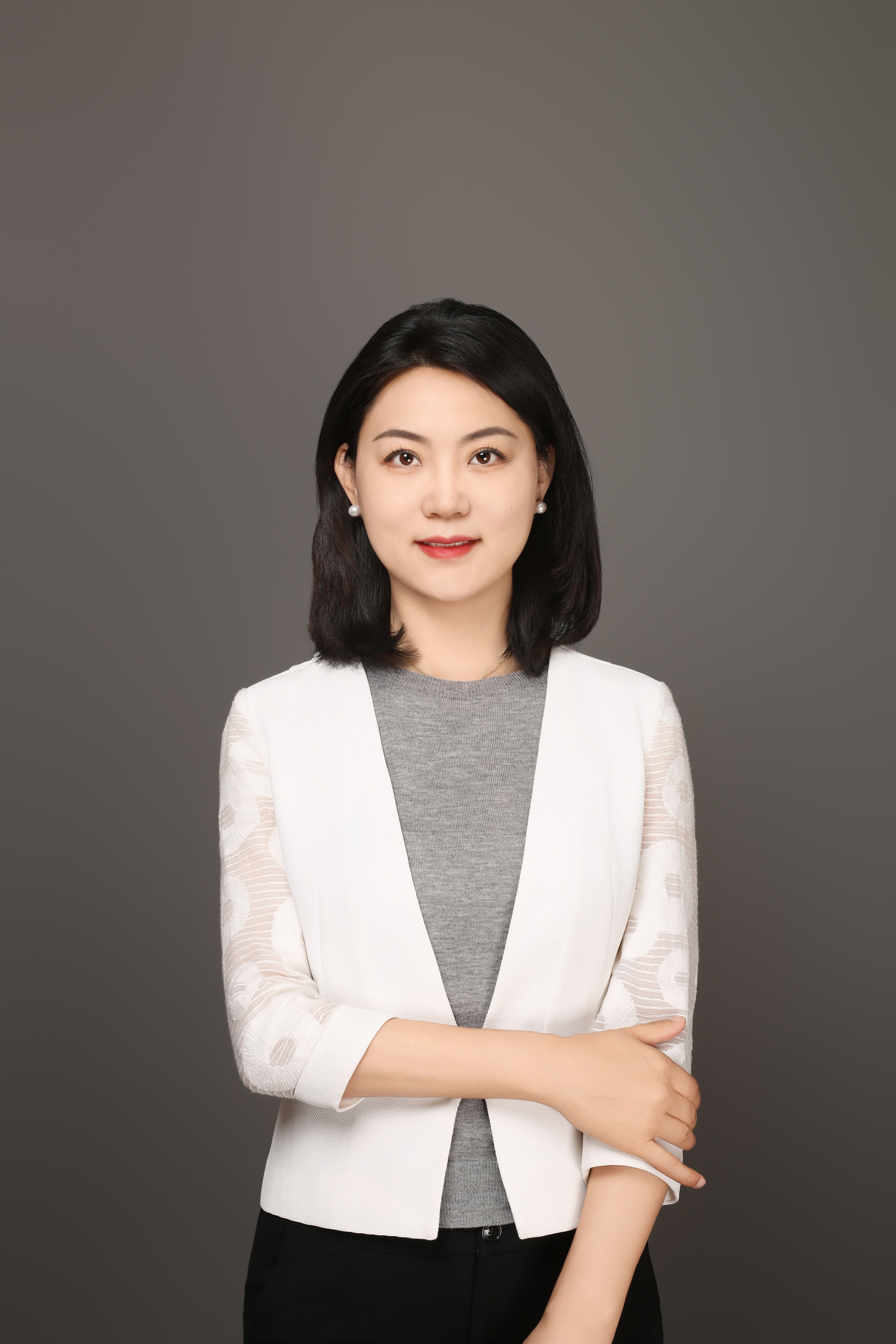 何美望 赋能高客财富管理的实战型专家